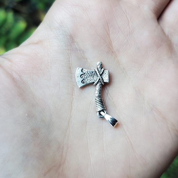 New Silver Tomahawk Charm - Picture 11 of 11